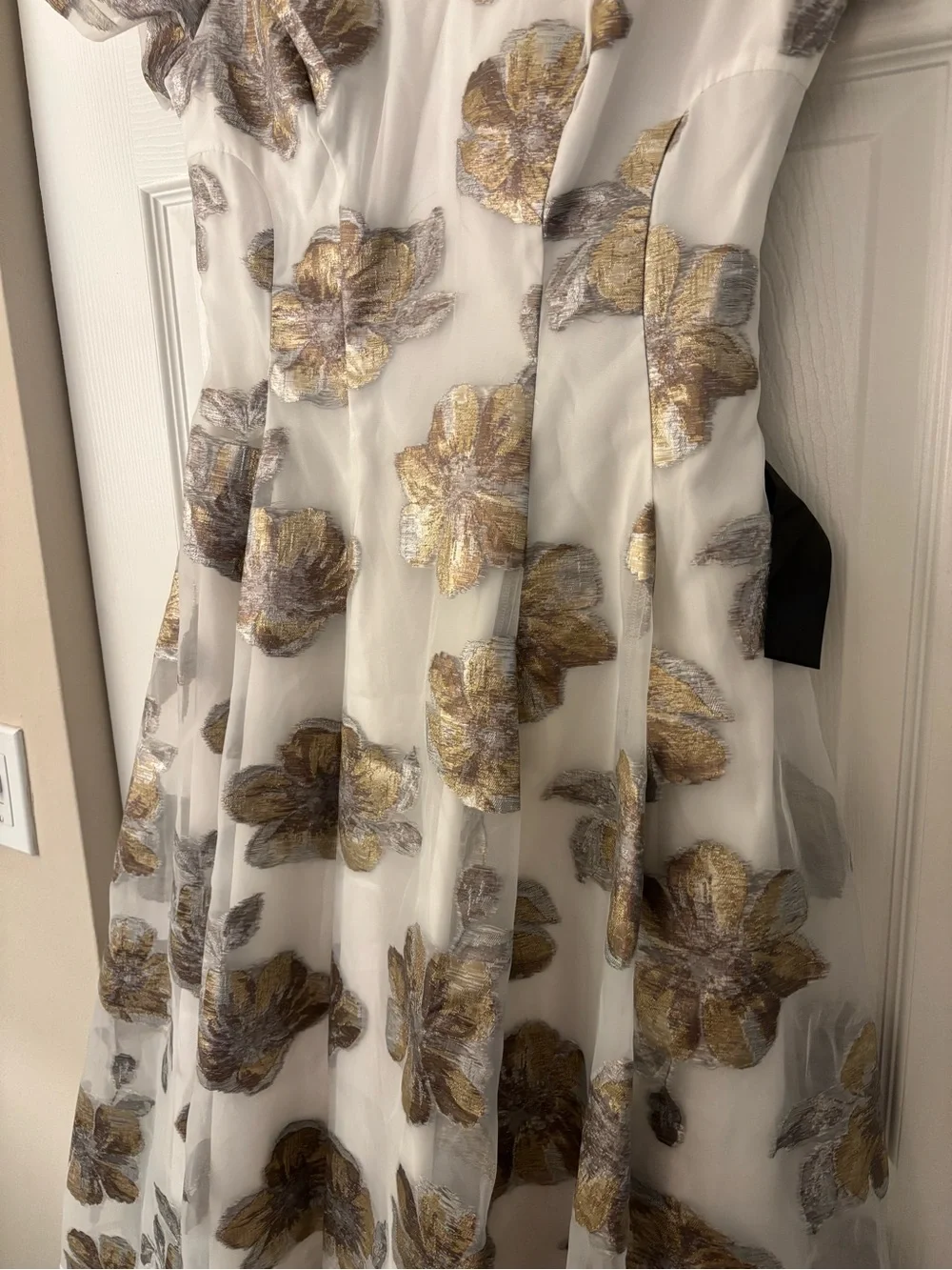 Shani Collection Ivory Gold Floral Jacquard Midi Dress NWT | Size 6